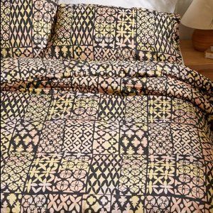 Shiloh Duvet Set Stencil Brown Pink Yellow Tan Textured Cotton Blend Twin/TwinXL